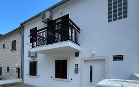 Marijana Bol Apartments